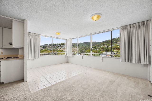 1545 Nehoa Street 703, Honolulu, HI 96822