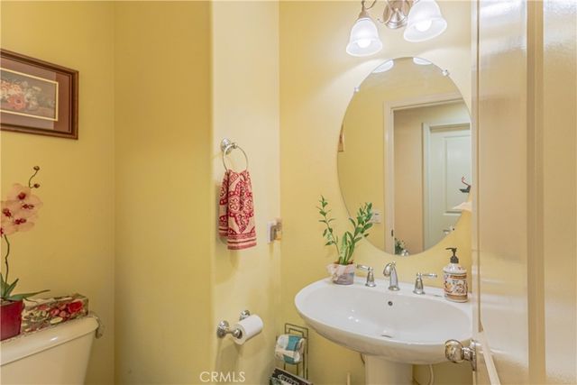7585 Shadyside, Eastvale, CA 92880
