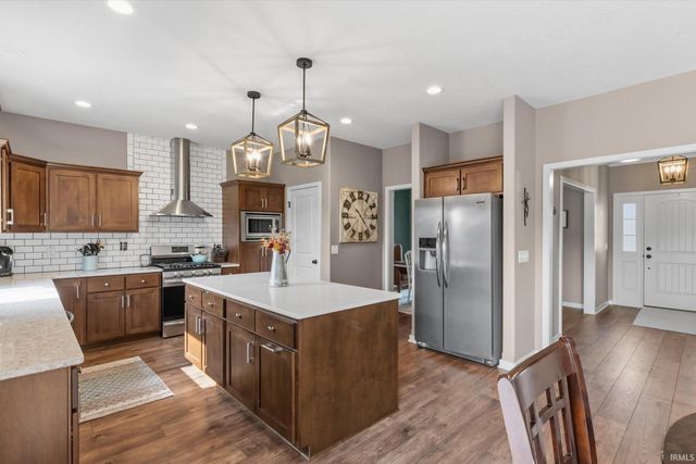12032 Mallards Lake Parkway, Fort Wayne, IN 46845