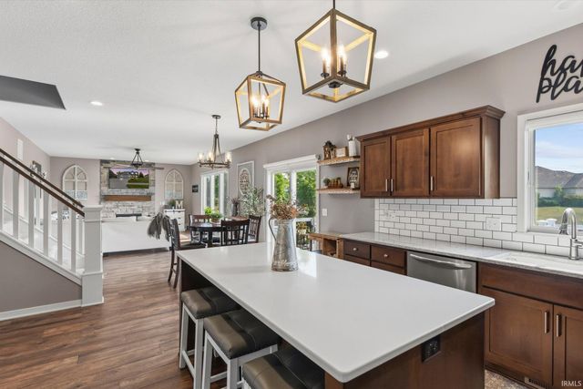 12032 Mallards Lake Parkway, Fort Wayne, IN 46845