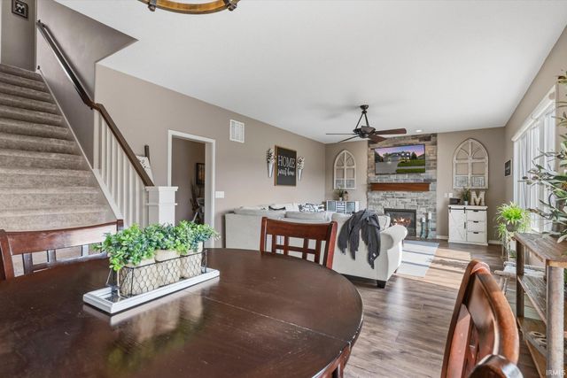 12032 Mallards Lake Parkway, Fort Wayne, IN 46845