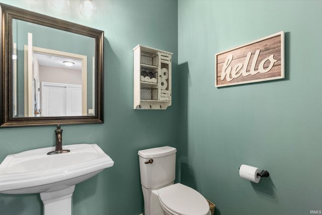 12032 Mallards Lake Parkway, Fort Wayne, IN 46845