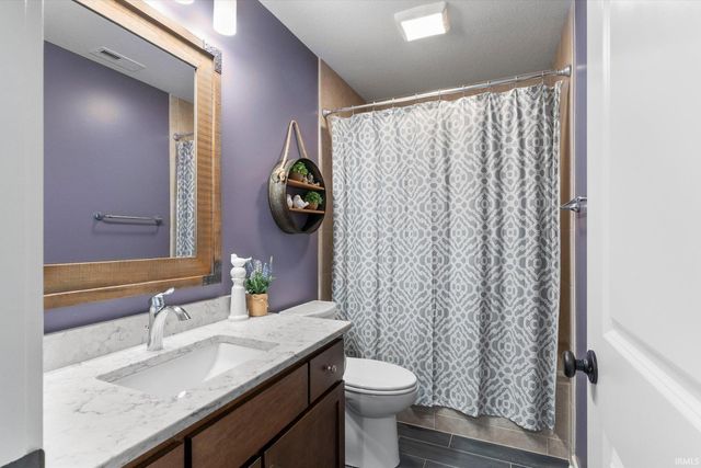 12032 Mallards Lake Parkway, Fort Wayne, IN 46845