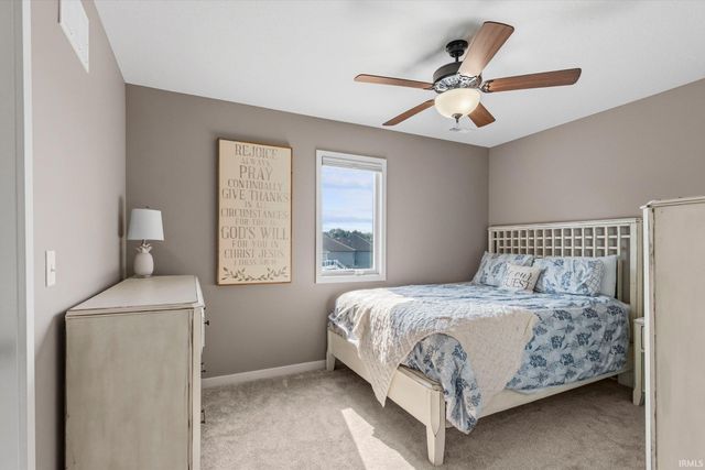 12032 Mallards Lake Parkway, Fort Wayne, IN 46845