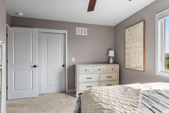 12032 Mallards Lake Parkway, Fort Wayne, IN 46845