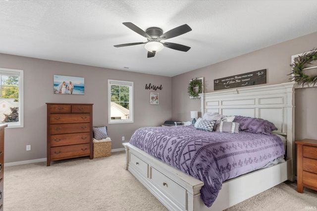 12032 Mallards Lake Parkway, Fort Wayne, IN 46845