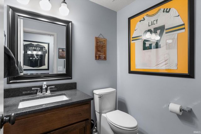 12032 Mallards Lake Parkway, Fort Wayne, IN 46845