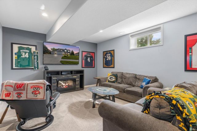12032 Mallards Lake Parkway, Fort Wayne, IN 46845