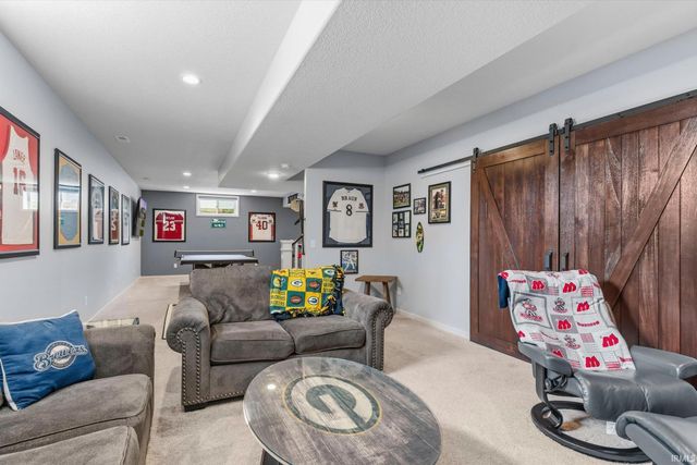 12032 Mallards Lake Parkway, Fort Wayne, IN 46845