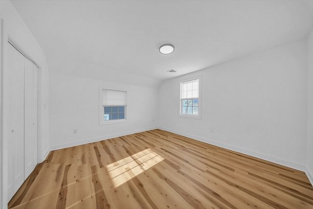 11 Willet St B, Quincy, MA 02170