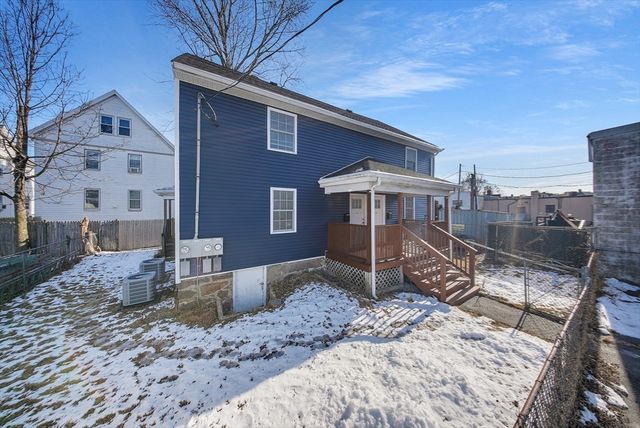 11 Willet St B, Quincy, MA 02170