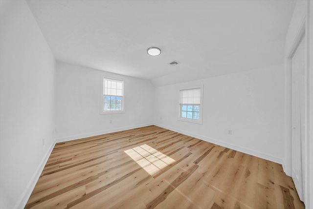 11 Willet St B, Quincy, MA 02170