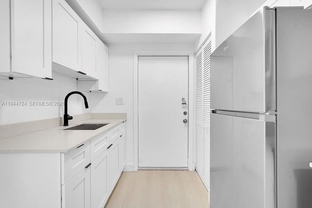 1814 NW 2nd Ct, Miami, FL 33136