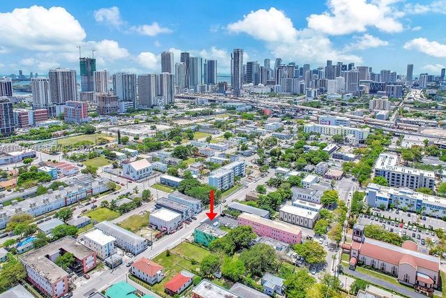 1814 NW 2nd Ct, Miami, FL 33136