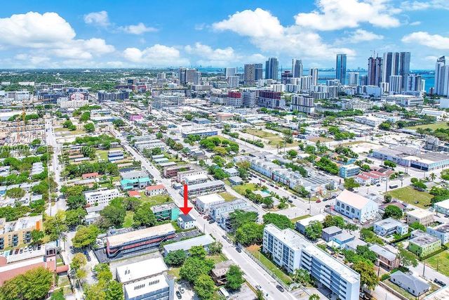 1814 NW 2nd Ct, Miami, FL 33136