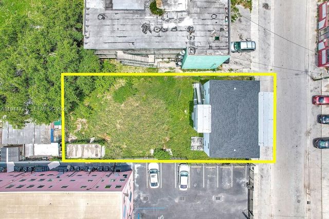 1814 NW 2nd Ct, Miami, FL 33136