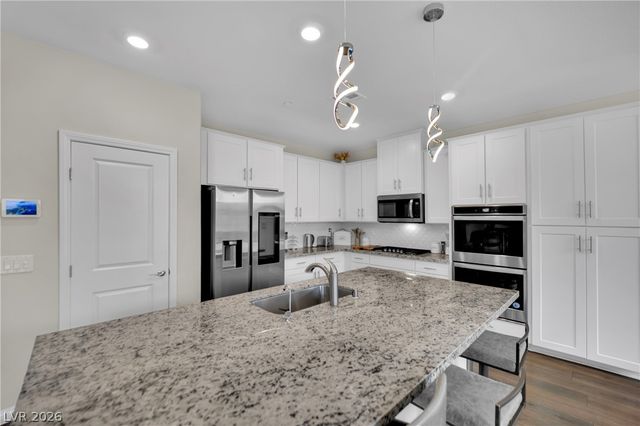 432 Borgato Court, Las Vegas, NV 89145