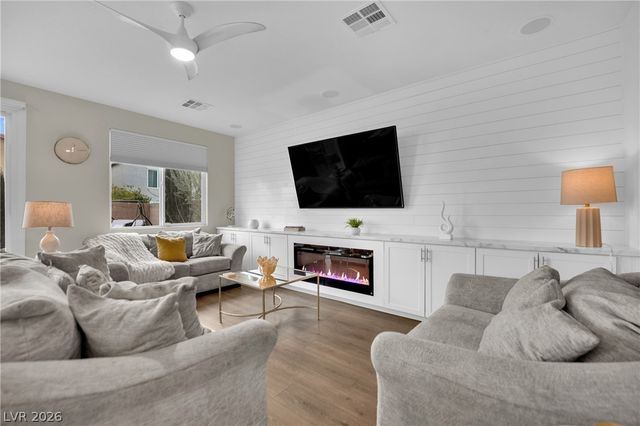 432 Borgato Court, Las Vegas, NV 89145