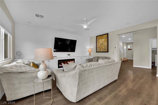 432 Borgato Court, Las Vegas, NV 89145