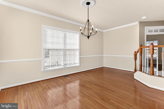 8903 YELLOW HAMMER DR, Gainesville, VA 20155