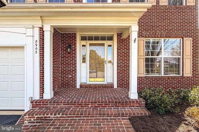 8903 YELLOW HAMMER DR, Gainesville, VA 20155