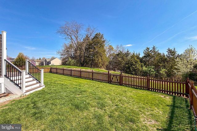 8903 YELLOW HAMMER DR, Gainesville, VA 20155