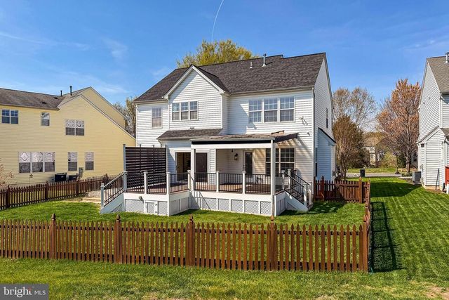 8903 YELLOW HAMMER DR, Gainesville, VA 20155