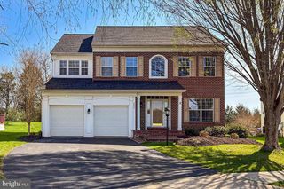 8903 YELLOW HAMMER DR, Gainesville, VA 20155