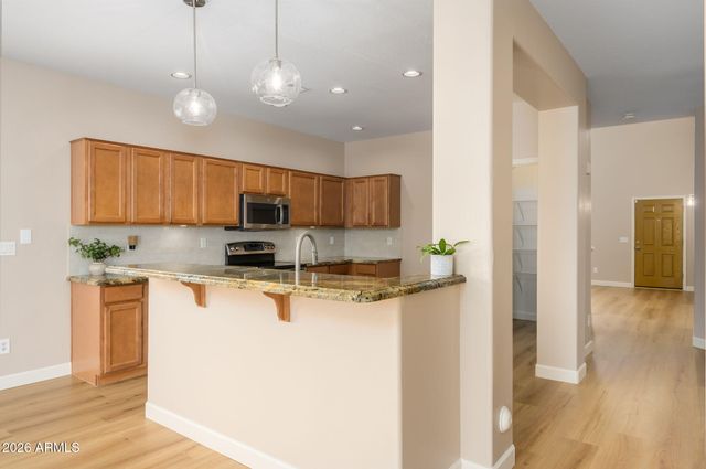 3751 W WHITMAN Drive, Anthem, AZ 85086