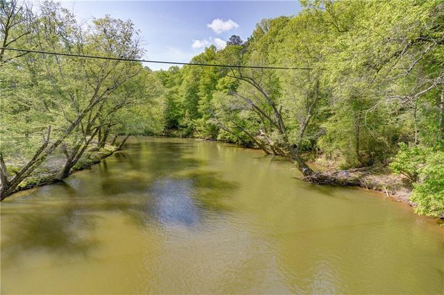 158 Beaver Lake Drive, Ellijay, GA 30540