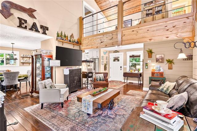 158 Beaver Lake Drive, Ellijay, GA 30540