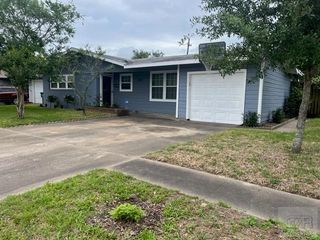7217 Poplar Drive, Galveston, TX 77551