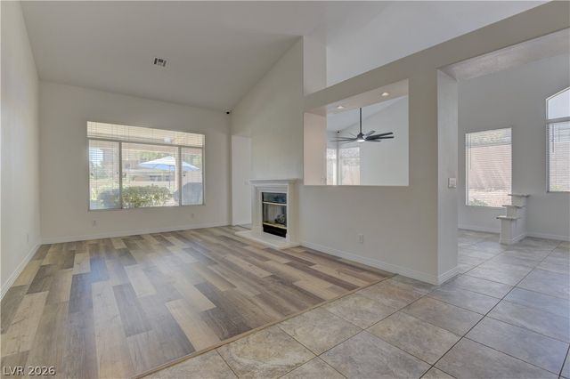 8437 Willowleaf Court, Las Vegas, NV 89128