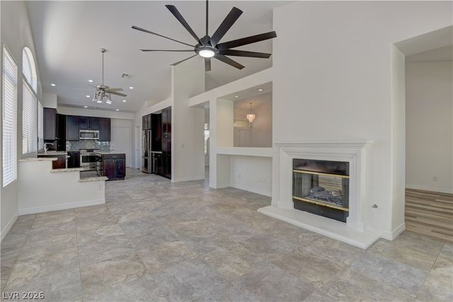 8437 Willowleaf Court, Las Vegas, NV 89128