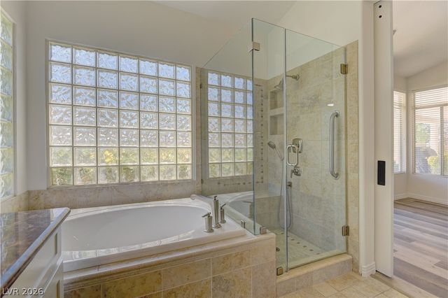 8437 Willowleaf Court, Las Vegas, NV 89128