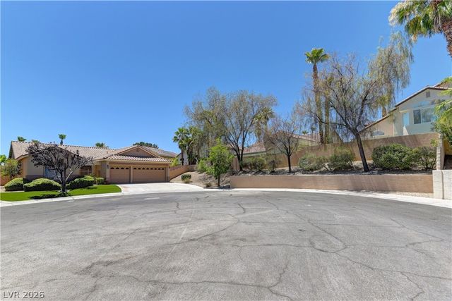 8437 Willowleaf Court, Las Vegas, NV 89128