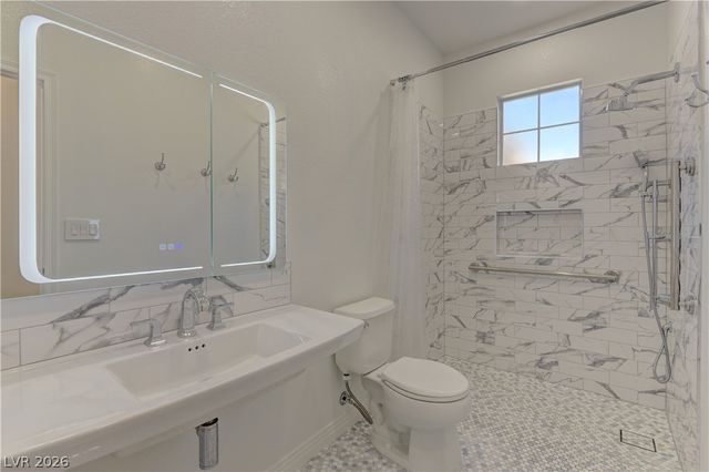 8437 Willowleaf Court, Las Vegas, NV 89128
