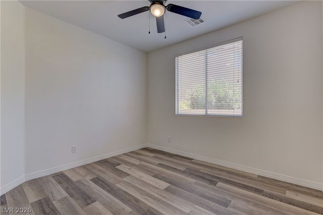 8437 Willowleaf Court, Las Vegas, NV 89128