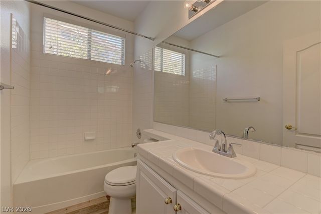 8437 Willowleaf Court, Las Vegas, NV 89128