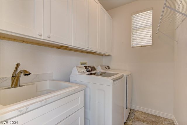 8437 Willowleaf Court, Las Vegas, NV 89128