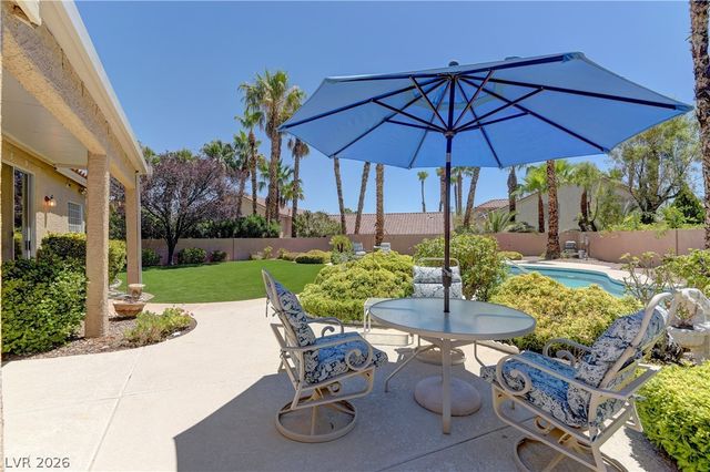8437 Willowleaf Court, Las Vegas, NV 89128