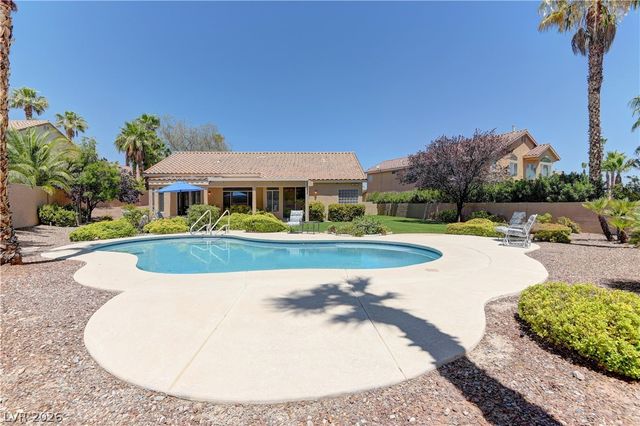 8437 Willowleaf Court, Las Vegas, NV 89128