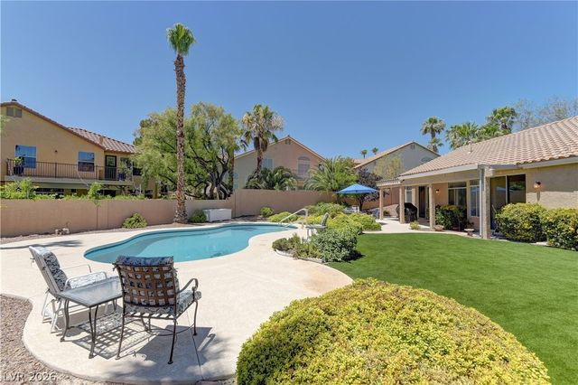 8437 Willowleaf Court, Las Vegas, NV 89128