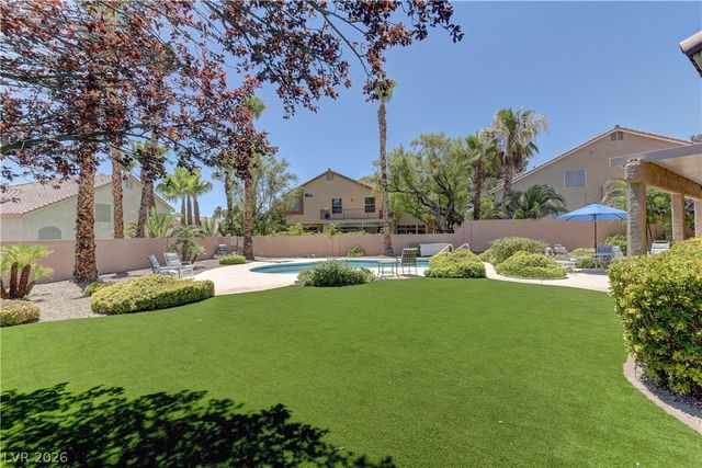 8437 Willowleaf Court, Las Vegas, NV 89128
