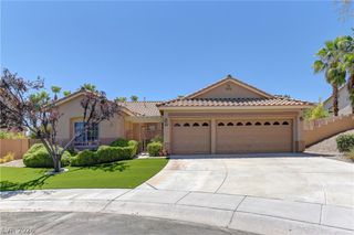 8437 Willowleaf Court, Las Vegas, NV 89128