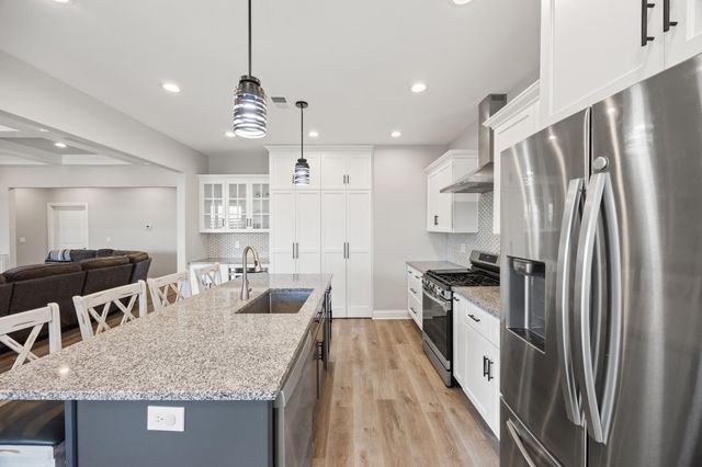 700 Shelburne Way, Nicholasville, KY 40356