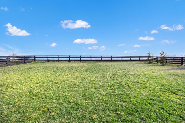 700 Shelburne Way, Nicholasville, KY 40356