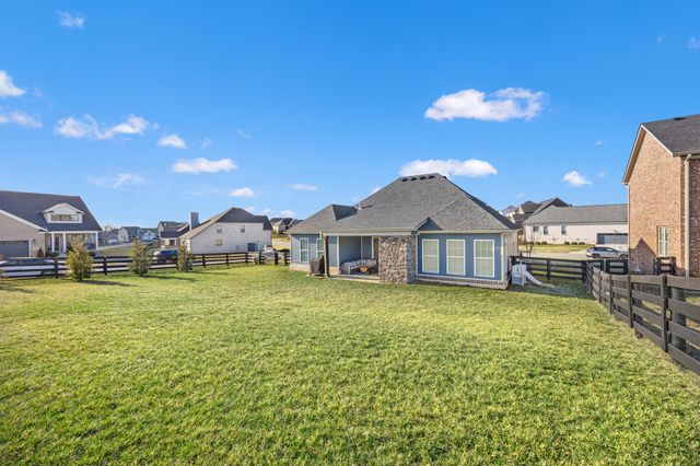 700 Shelburne Way, Nicholasville, KY 40356