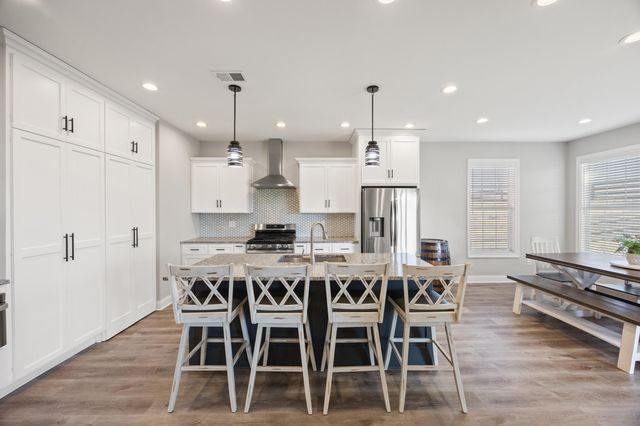 700 Shelburne Way, Nicholasville, KY 40356