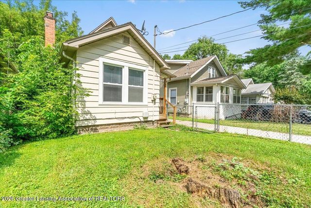 1216 Bensch Street, Lansing, MI 48912